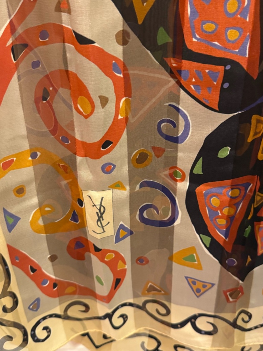 Beautiful YSL 100% silk scarf - Picture 2 of 6